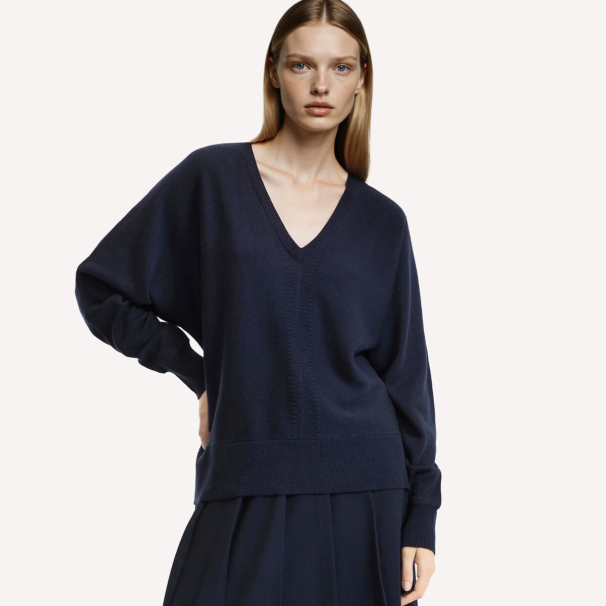 ANNE WEYBURN Πουλόβερ με V λαιμόκοψη από λεπτή πλέξη