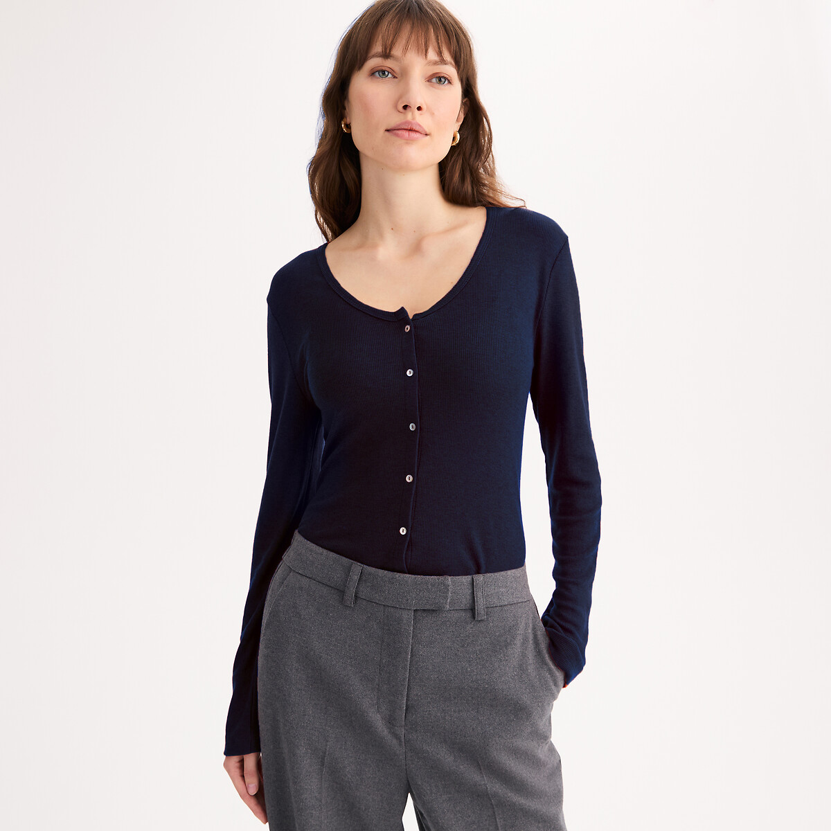 Μπλουζάκι σε στιλ ζακέτας