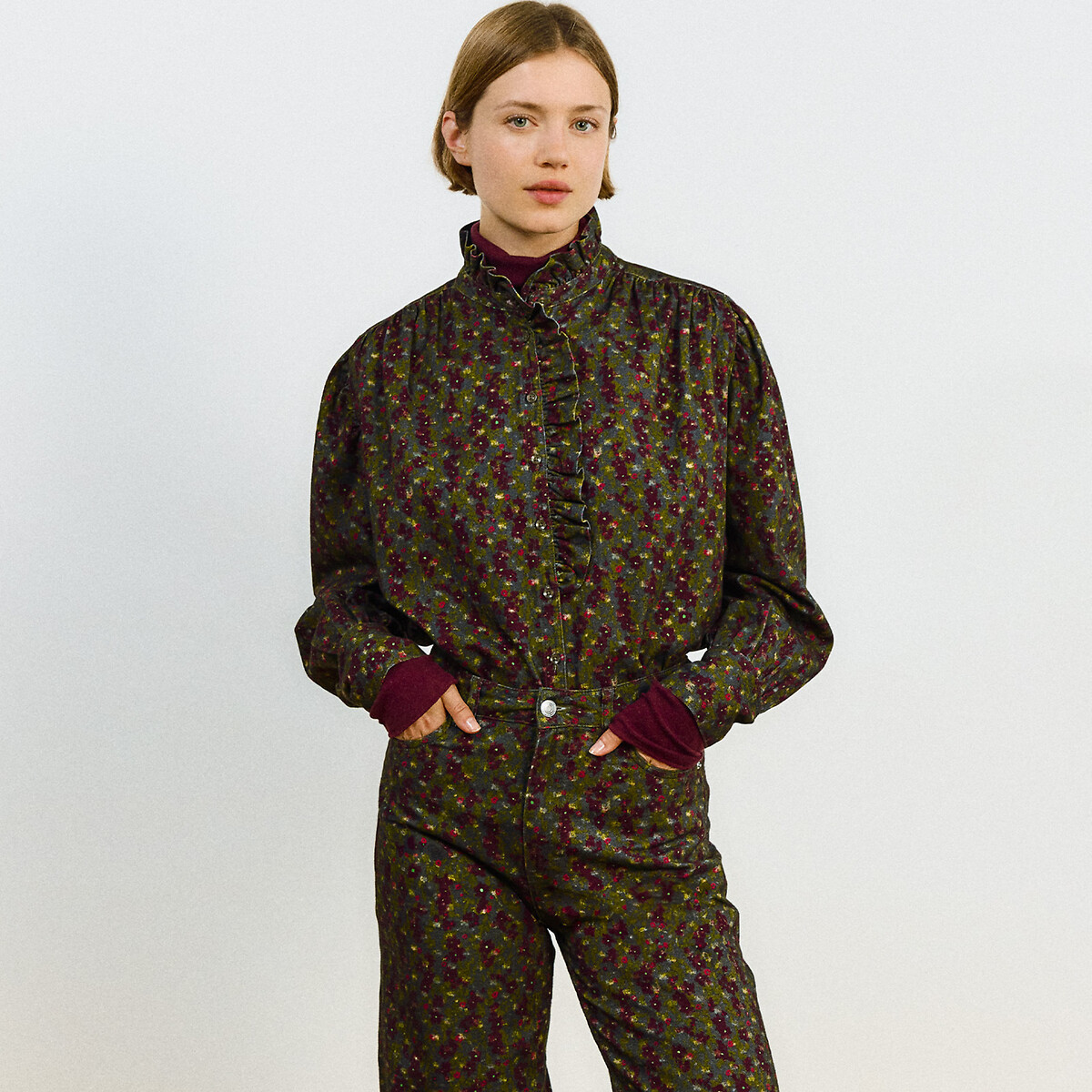 Πουκάμισο με στάμπα και βικτωριανό γιακά