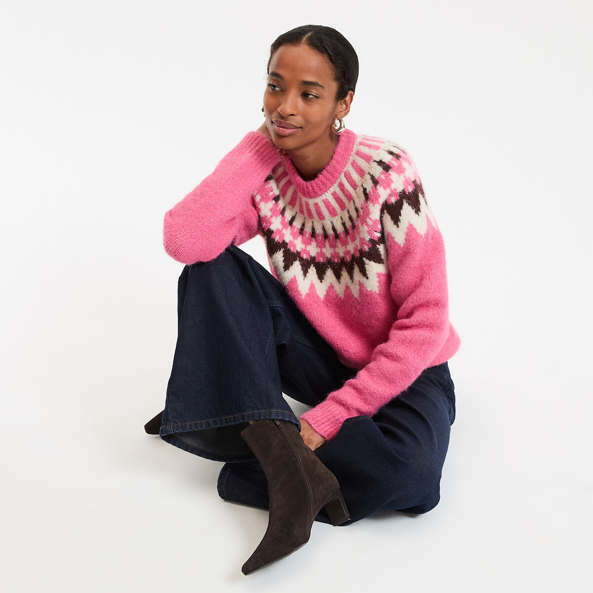 Πουλόβερ με στρογγυλή λαιμόκοψη και ζακάρ πλέξη σε χοντρή πλέξη