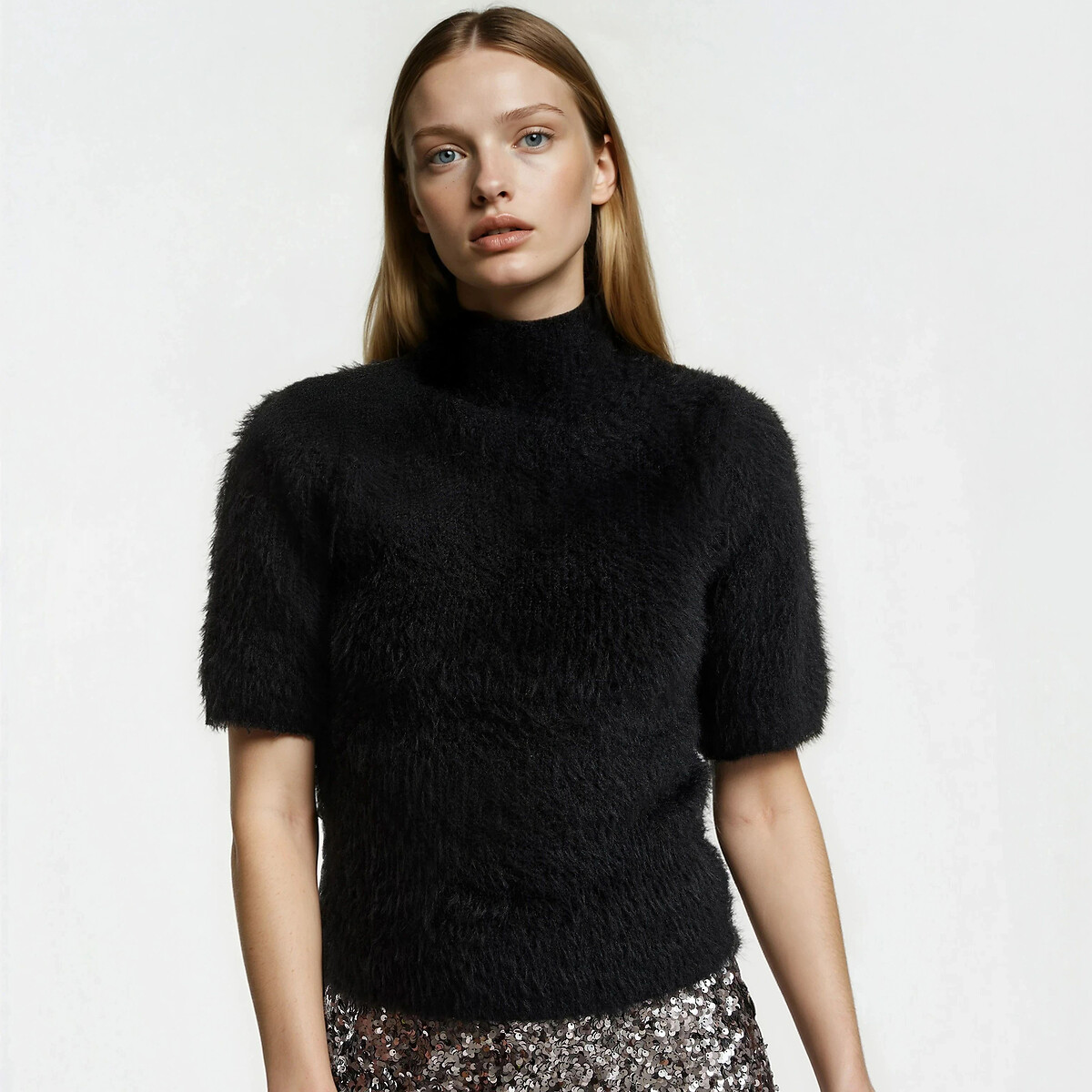 Πουλόβερ με στρογγυλή λαιμόκοψη