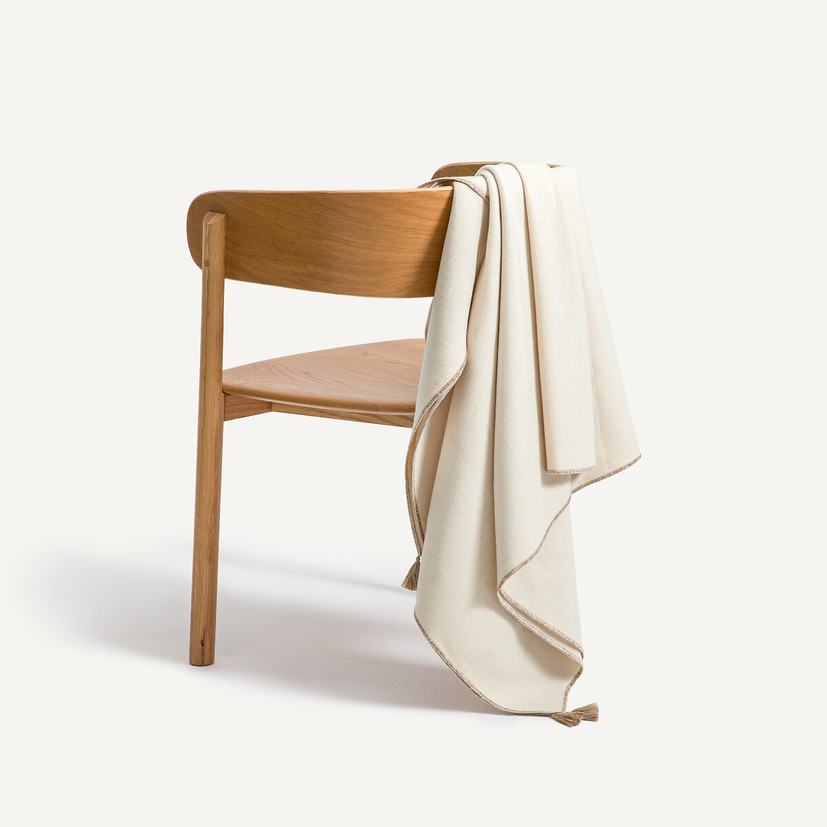 AM.PM Ριχτάρι από λινό και μαλλί με φουντίτσες 130x180cm