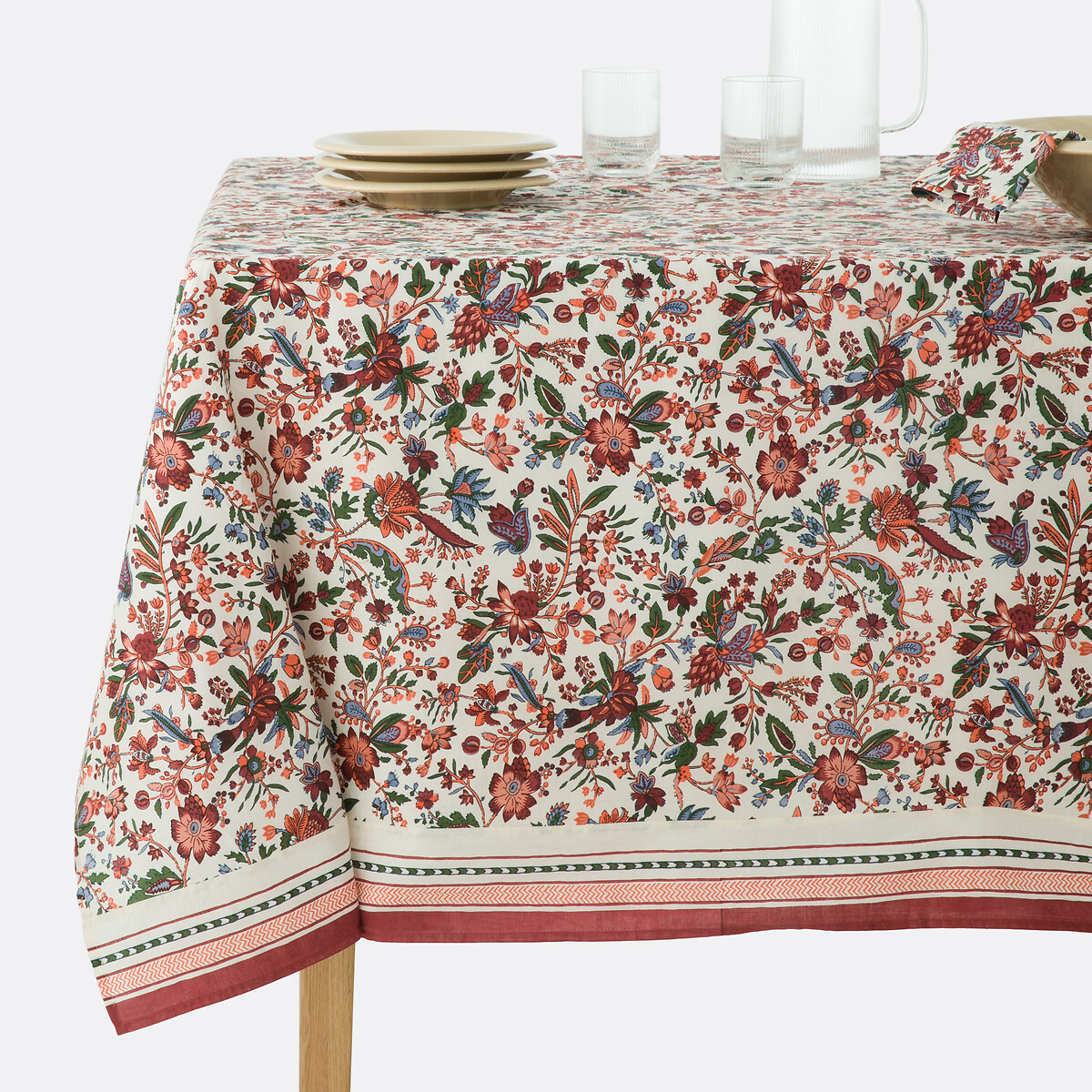 Τραπεζομάντηλο με στάμπα από πλυμένο βαμβάκι 150x150 cm