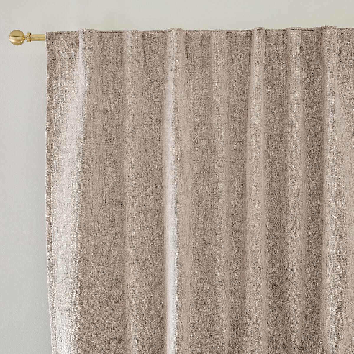 Θερμομονωτική κουρτίνα blackout