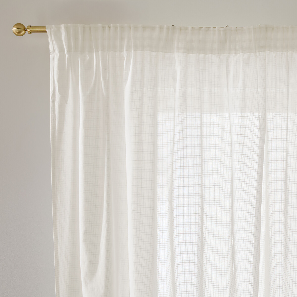 Διαφανής κουρτίνα με σχέδιο