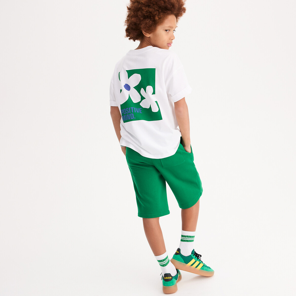 Φαρδύ t-shirt με στρογγυλή λαιμόκοψη