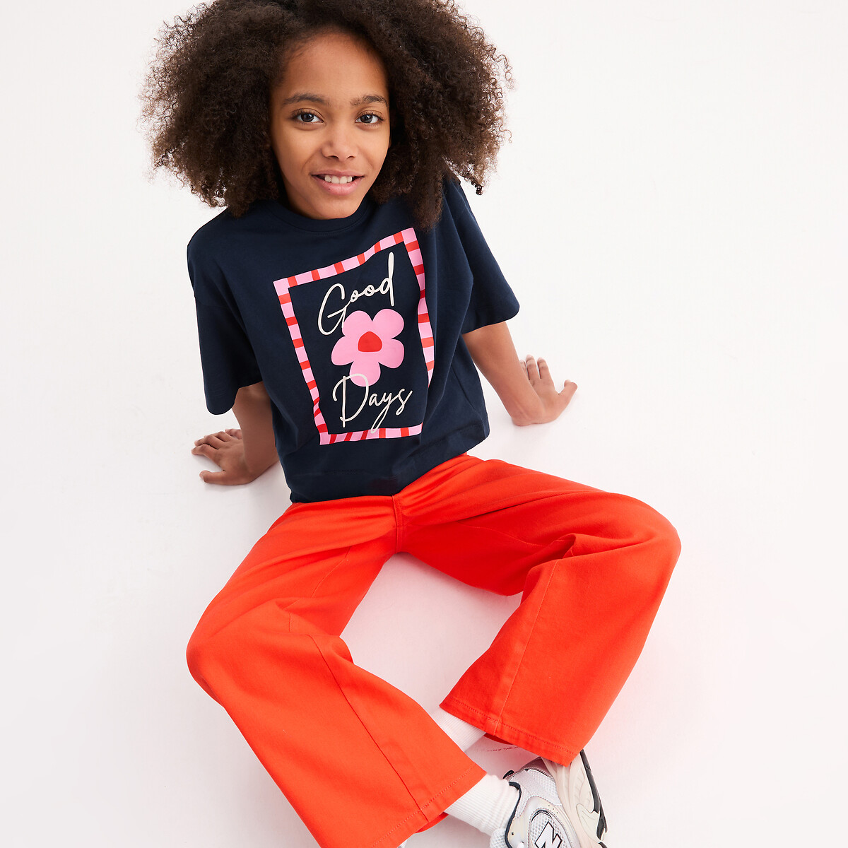 Μπλουζάκι με στρογγυλή λαιμόκοψη