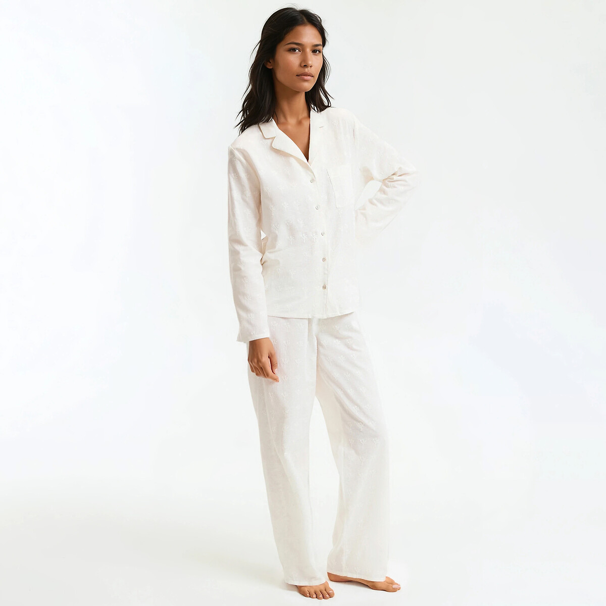 Πιτζάμα με κέντημα από βαμβάκι