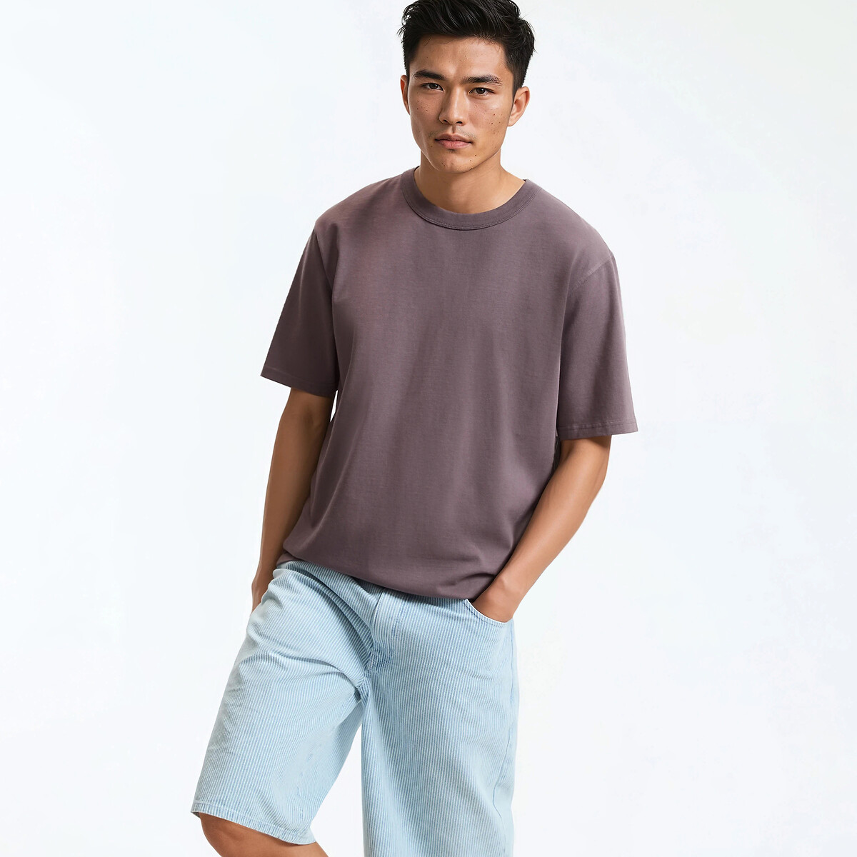 Κοντομάνικο βαμβακερό t-shirt με στρογγυλή λαιμόκοψη