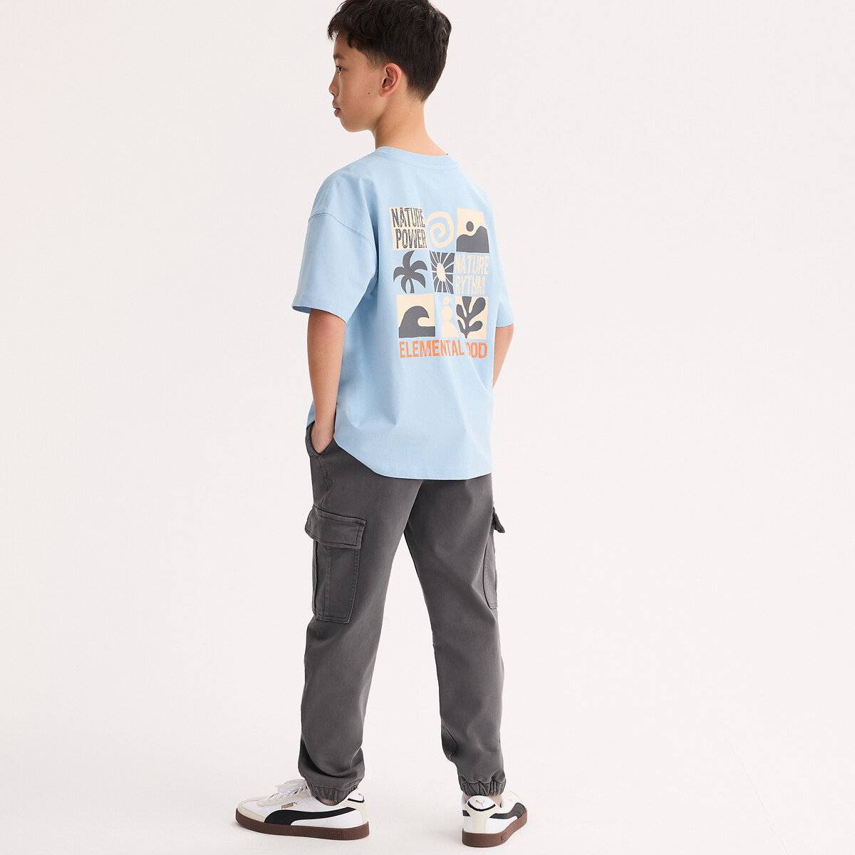 Oversized T-shirt με στρογγυλή λαιμόκοψη και κοντά μανίκια