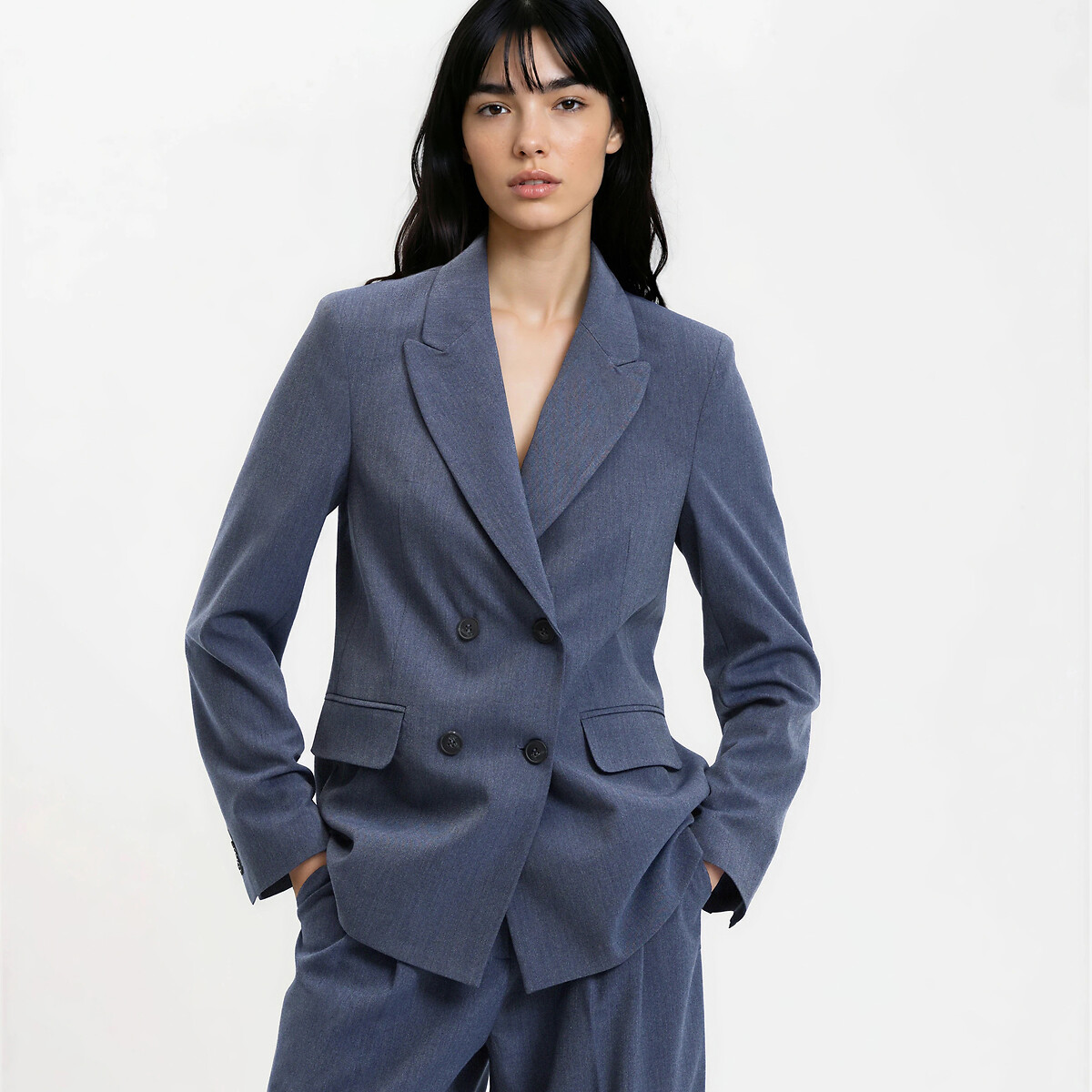 Μακρύ σταυρωτό σακάκι σε φαρδιά γραμμή