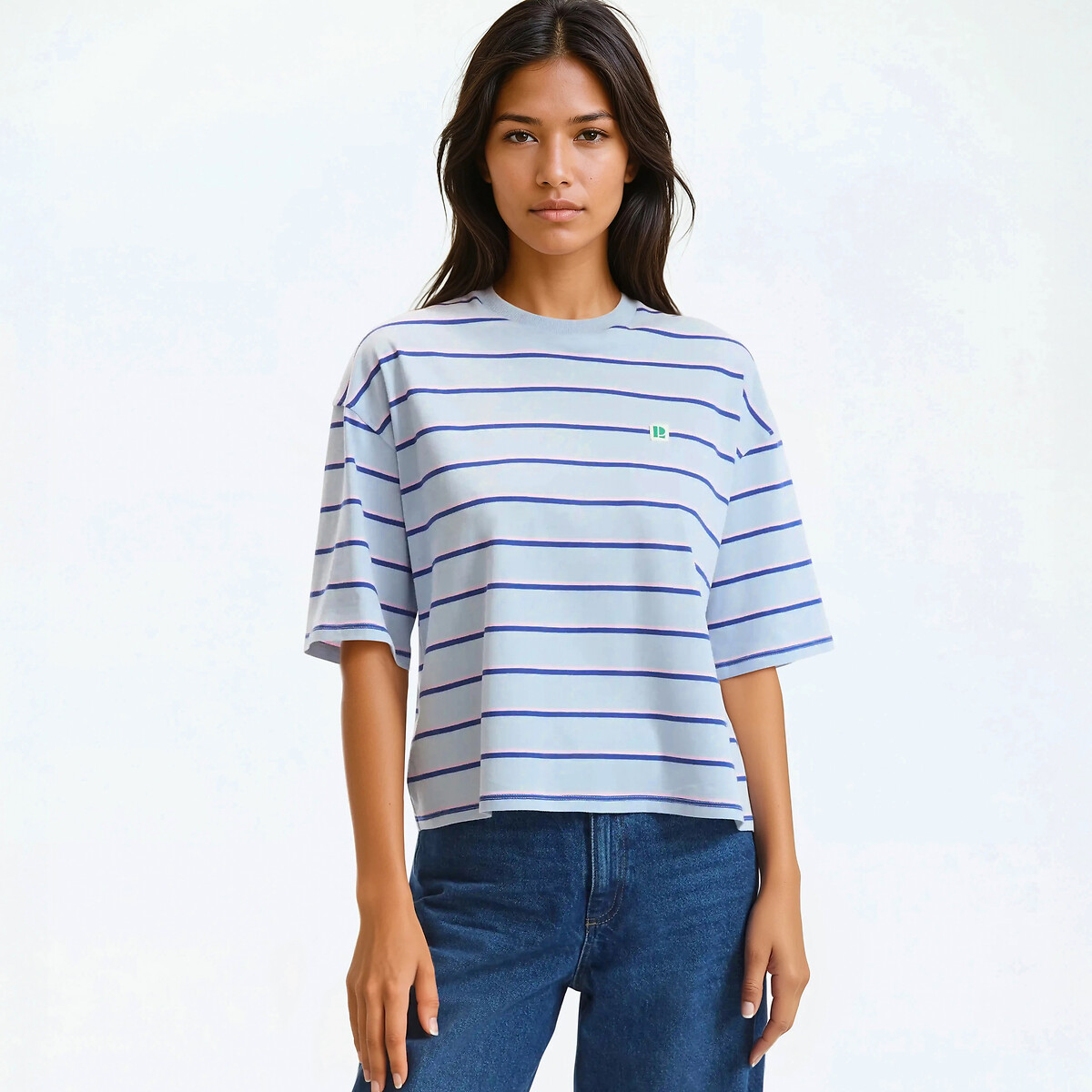 Ριγέ T-shirt με στρογγυλή λαιμόκοψη και κοντά μανίκια