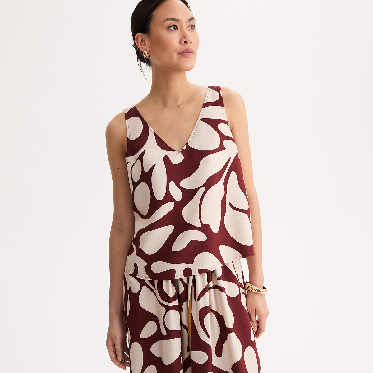 Anne Weyburn Αμάνικη μπλούζα με V λαιμόκοψη και γραφικό μοτίβο