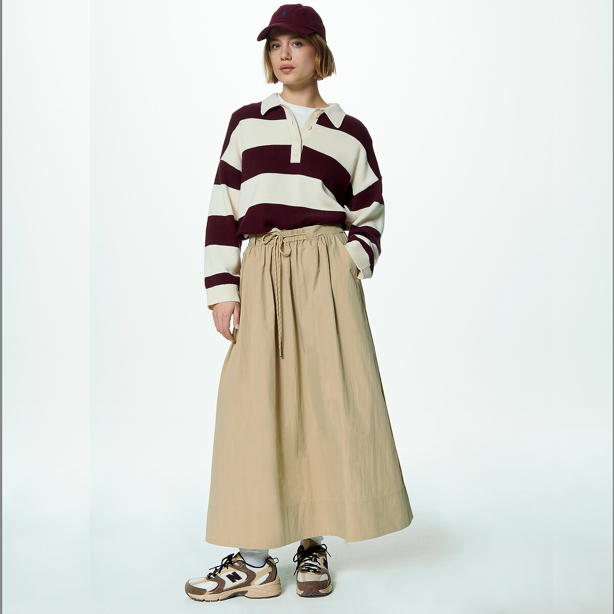 Μακριά φούστα με ελαστική μέση και φαρδιά γραμμή