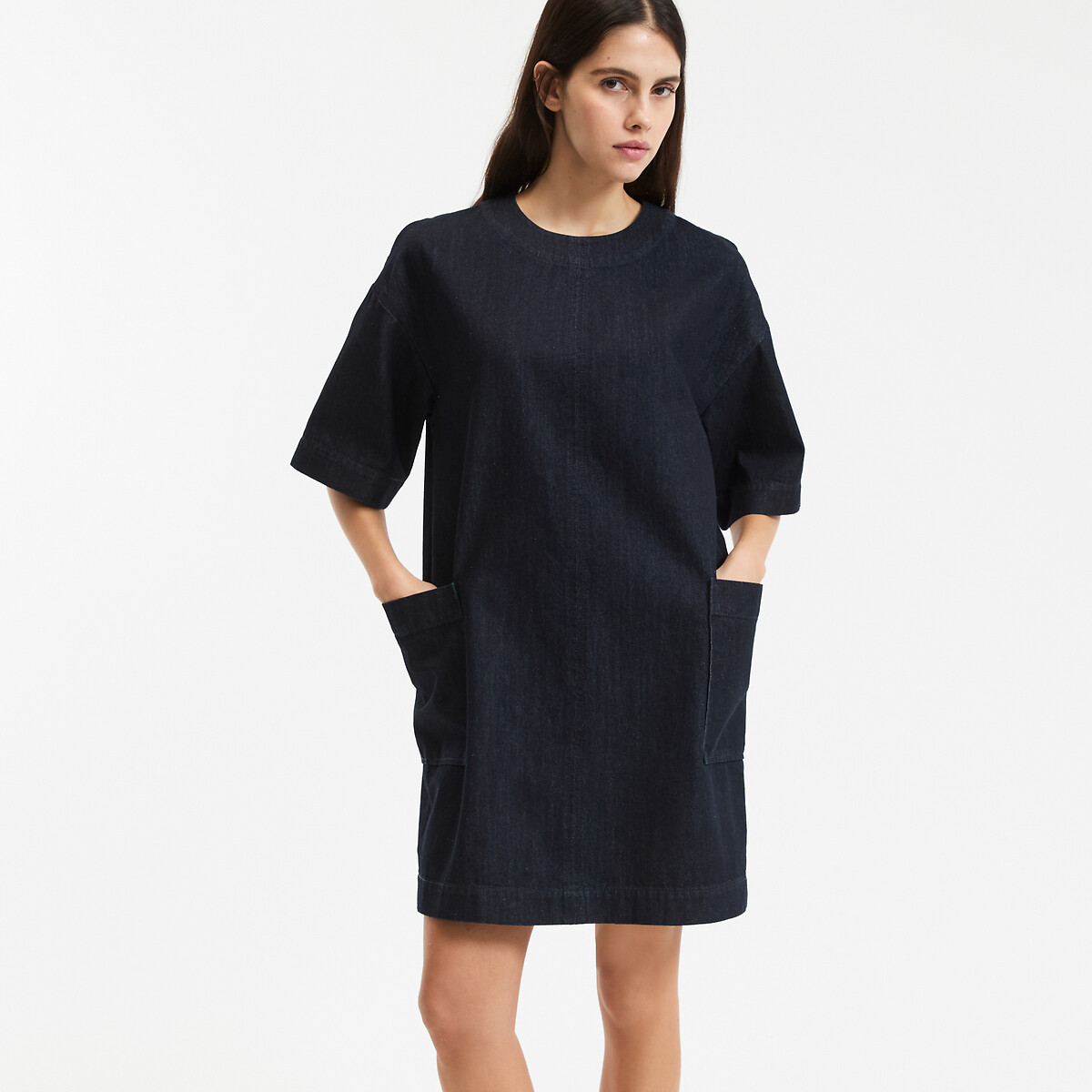 Ίσιο κοντό τζιν φόρεμα με κοντά μανίκια