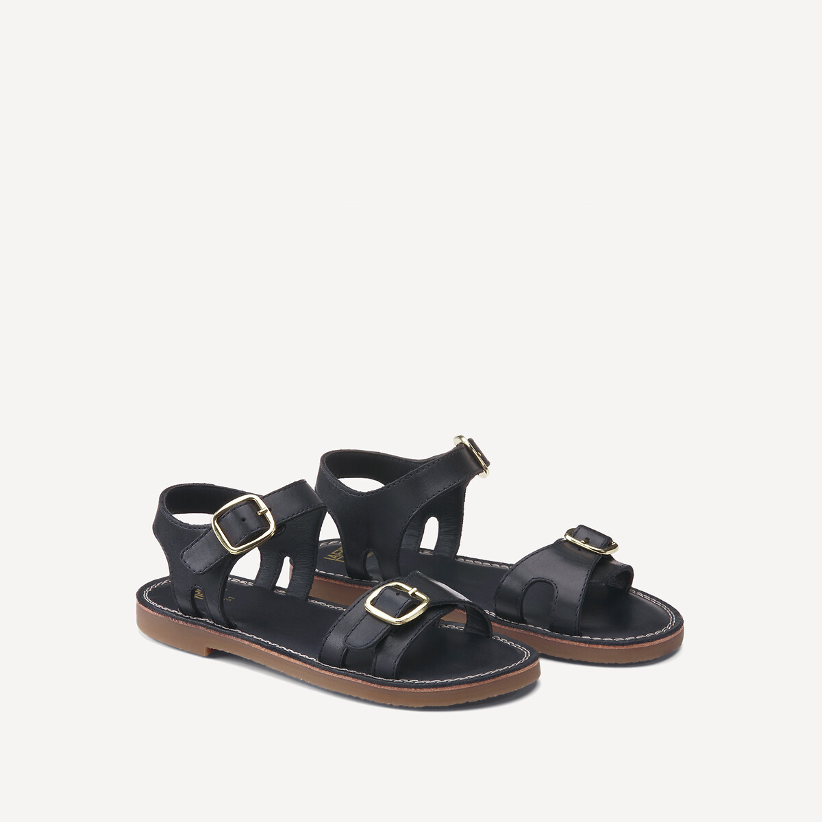 Δερμάτινα σανδάλια με αγκράφα