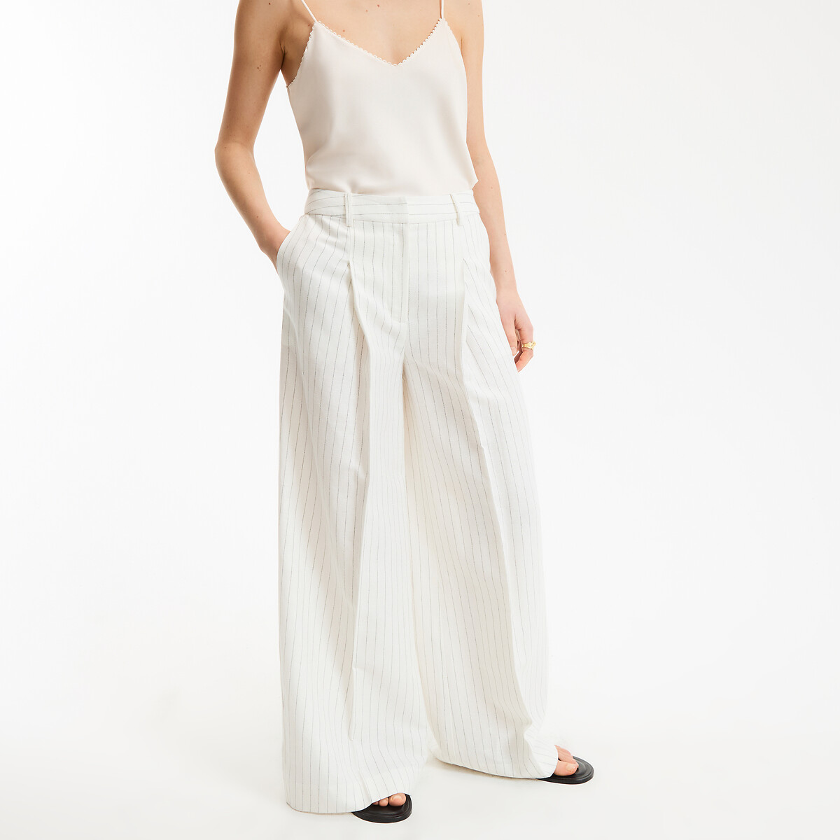 Παντελόνι φαρδύ με πιέτες και ρίγες από λινό και βαμβάκι