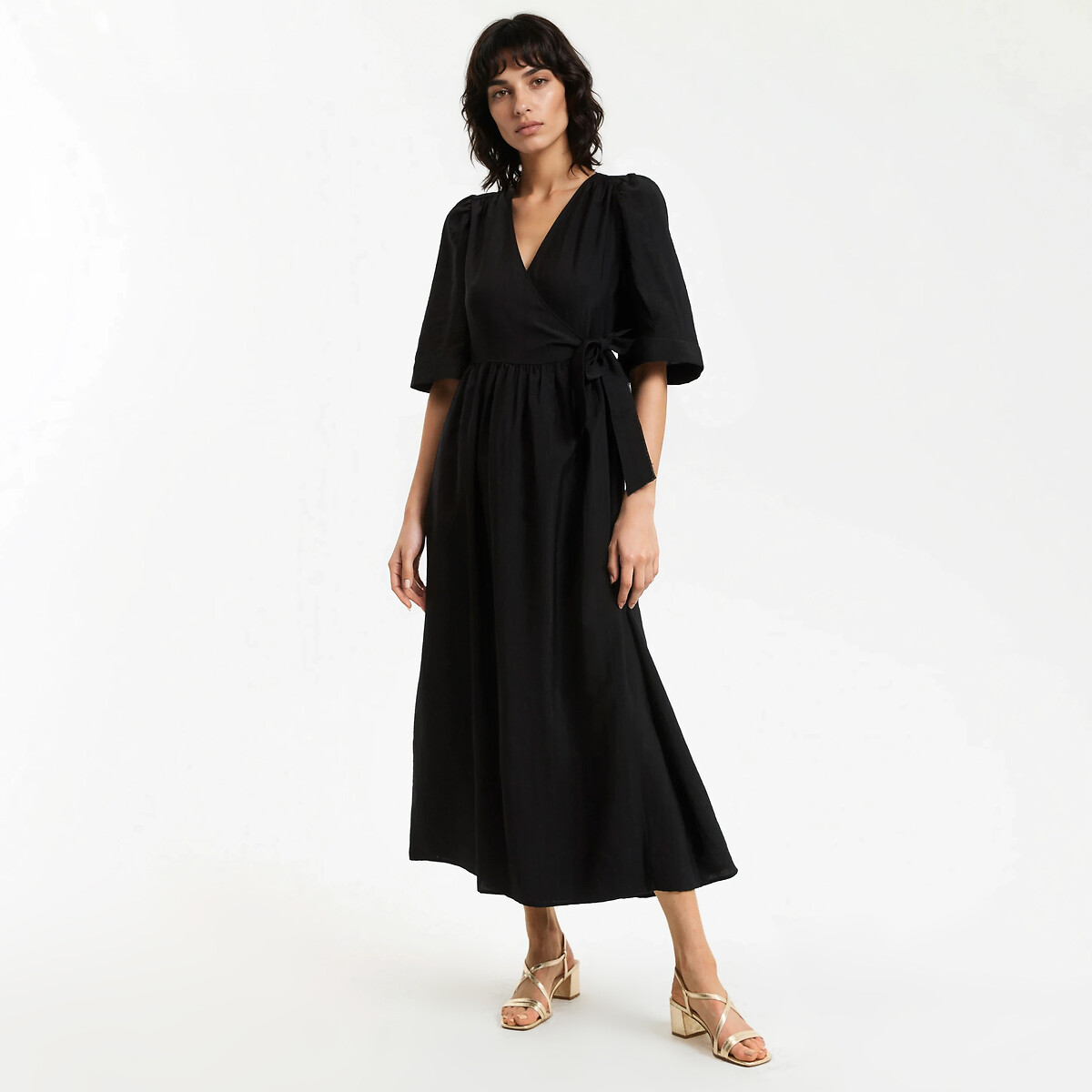 Μακρύ φόρεμα κρουαζέ με κοντά μανίκια