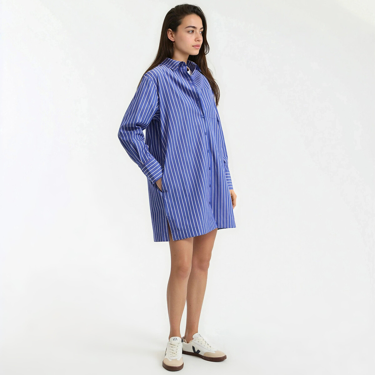 Ριγέ σεμιζιέ φόρεμα με μακριά μανίκια και τσέπες