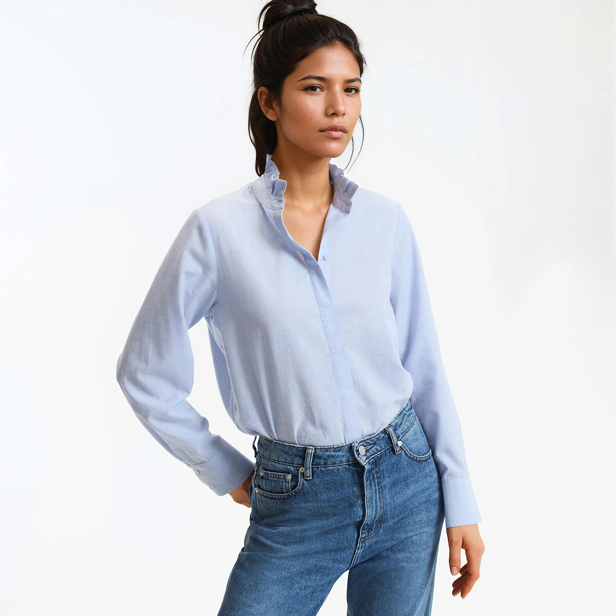 Βικτωριανό πουκάμισο με ψηλό βολάν γιακά και μακριά μανίκια