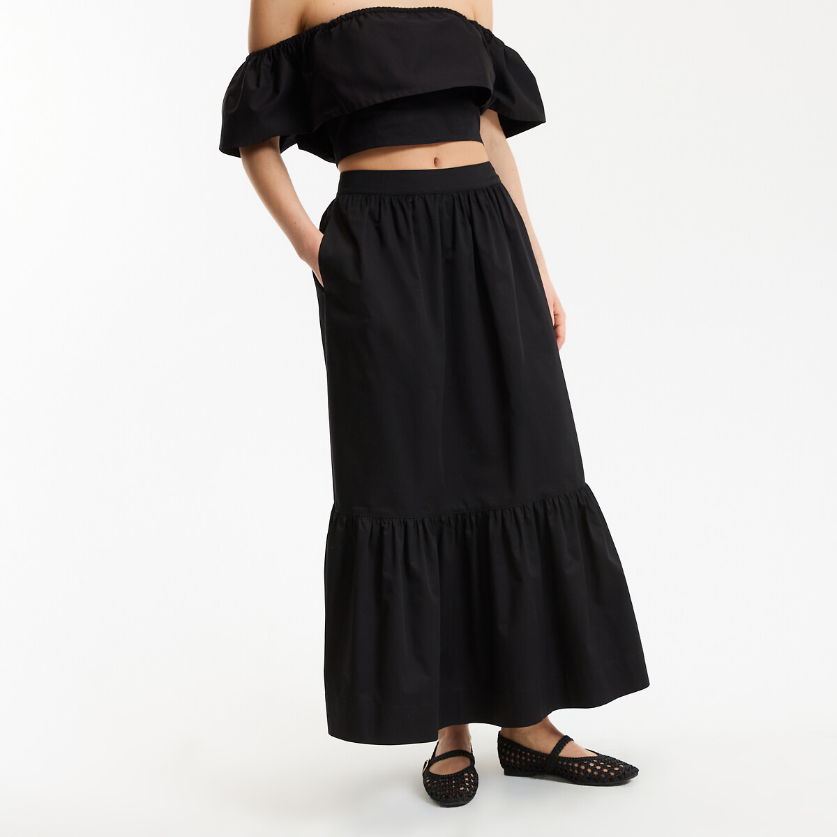 Μακριά φούστα με βολάν από βαμβάκι