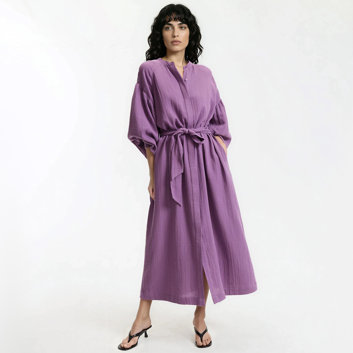 Μακρύ φόρεμα με μακριά μανίκια και ζώνη