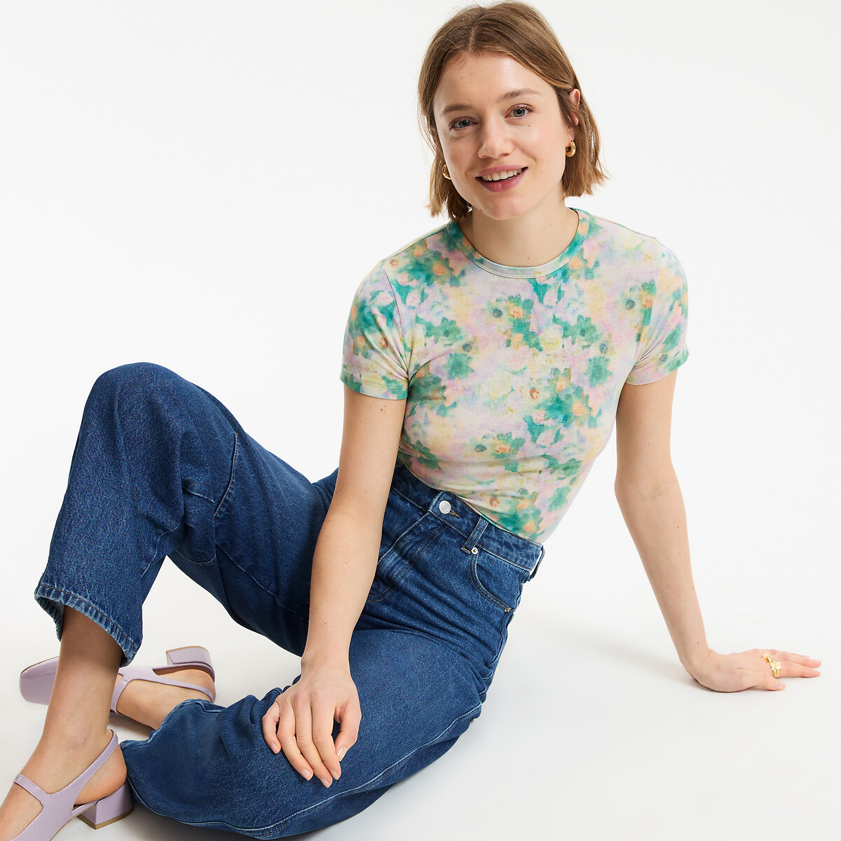 Μπλουζάκι με στρογγυλή λαιμόκοψη