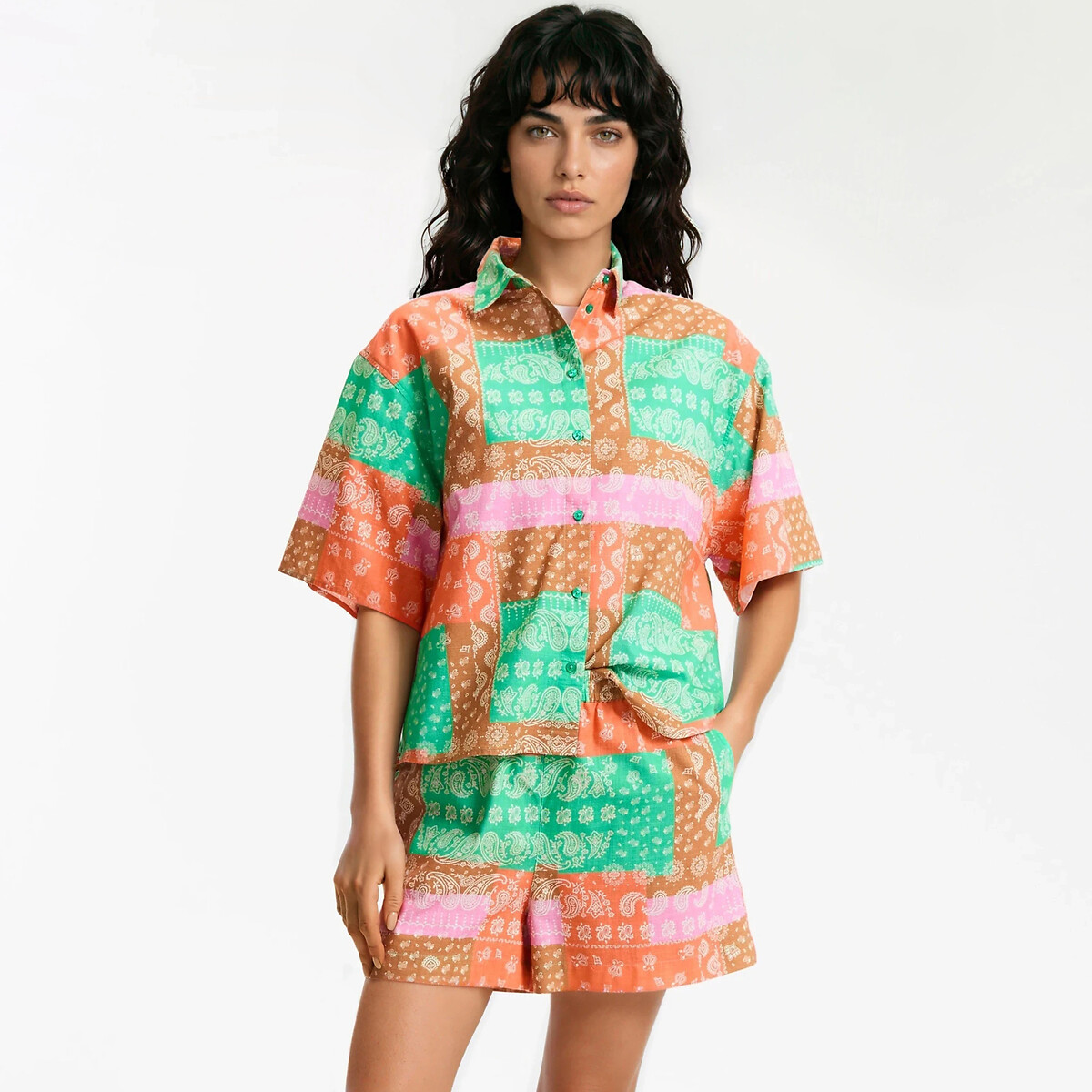 Πουκάμισο με κοντά μανίκια και σχέδιο με λαχούρια