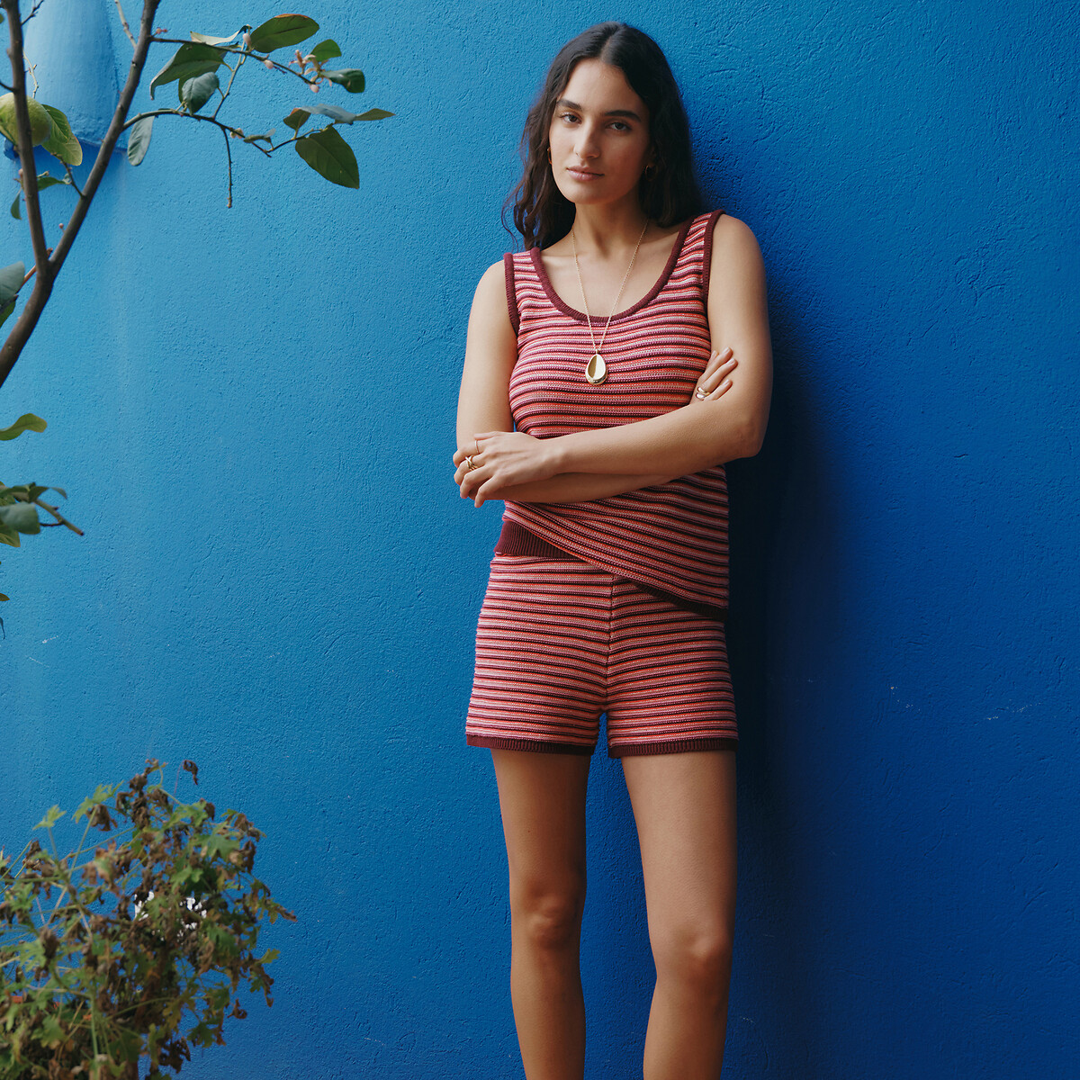 Ριγέ σορτς από πλεκτό ύφασμα