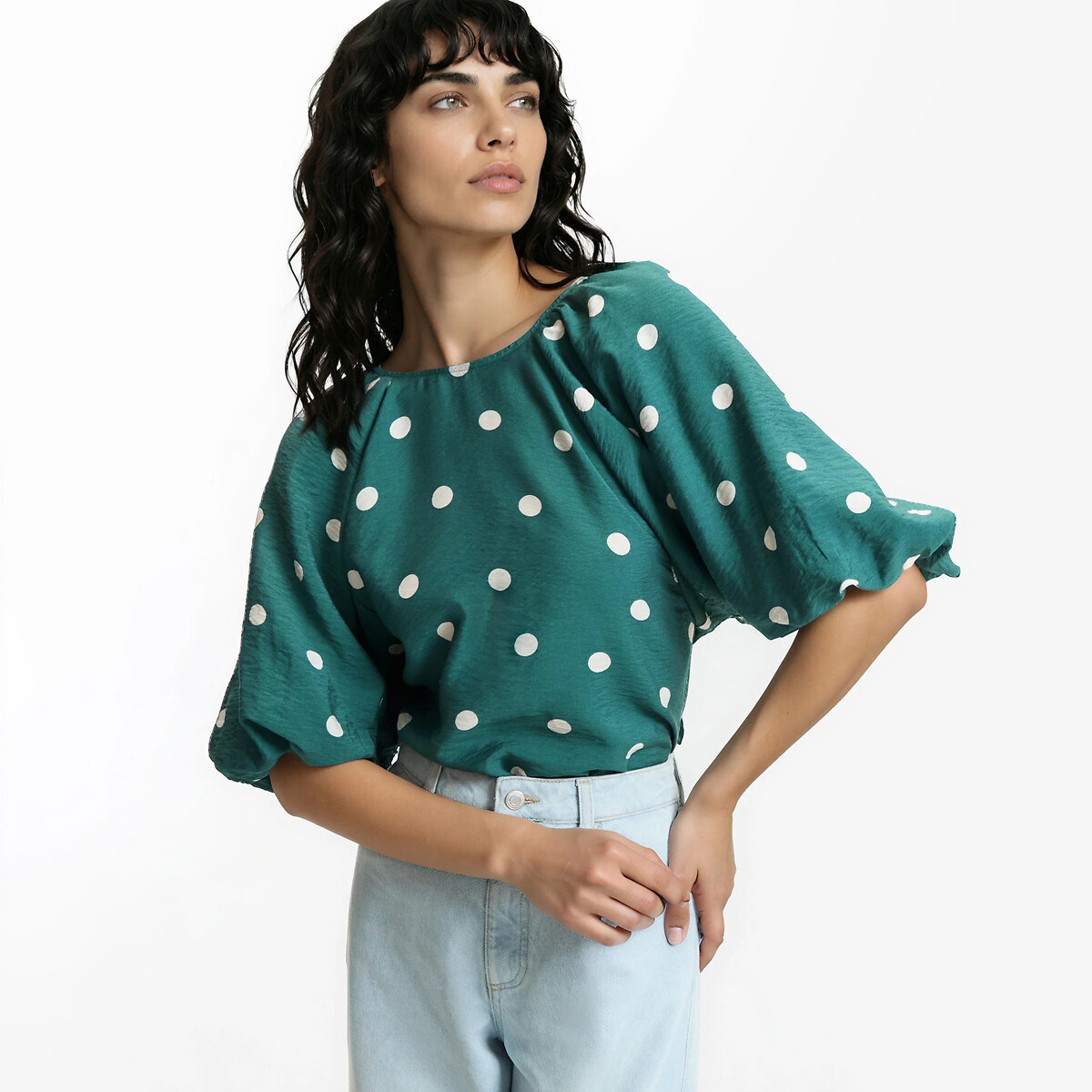 Μπλούζα με στρογγυλή λαιμόκοψη και φουσκωτά μανίκια με πουά