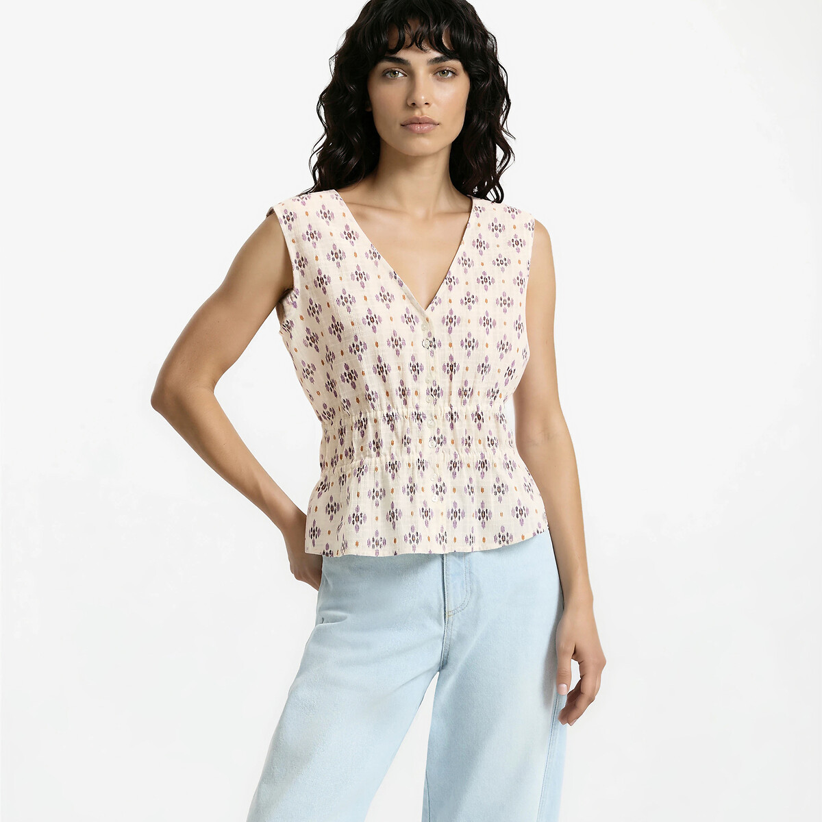 Αμάνικο τοπ με V λαιμόκοψη και σχέδιο