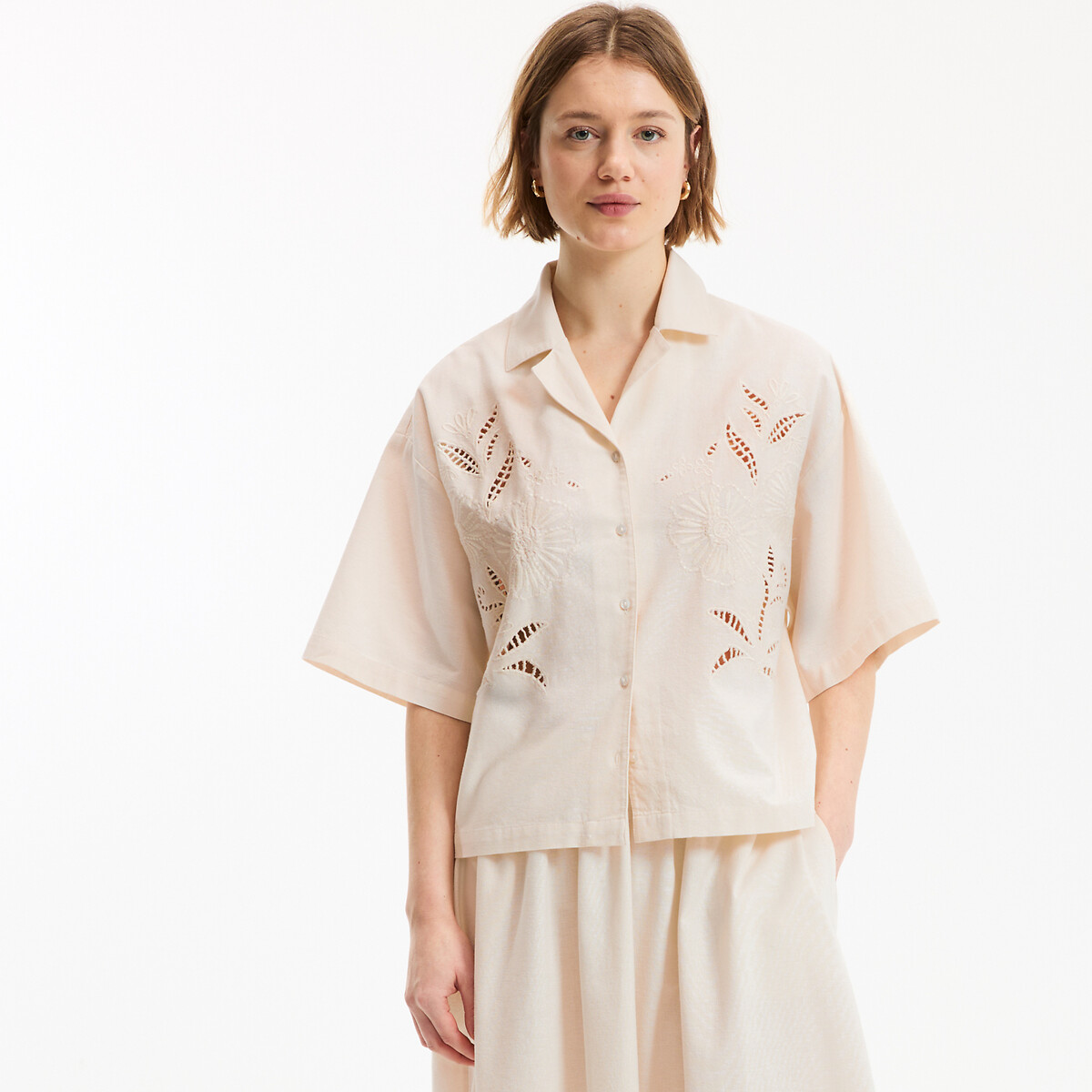 Πουκάμισο με κοντά μανίκια