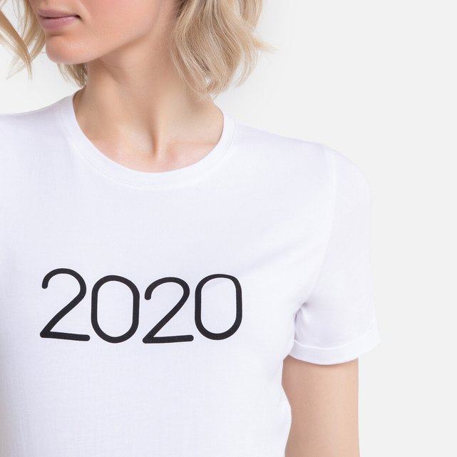 Κοντομάνικο T-shirt με στρογγυλή λαιμόκοψη και στάμπα 2020
