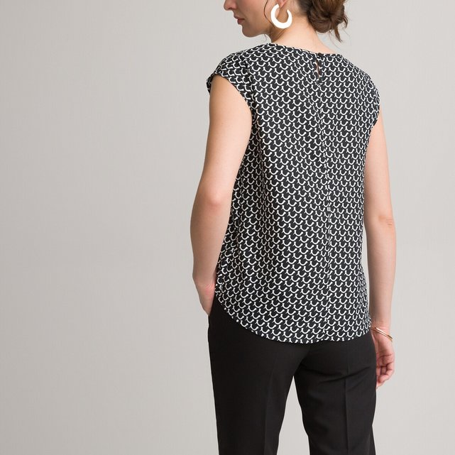 Κοντομάνικη μπλούζα με εμπριμέ μοτίβο