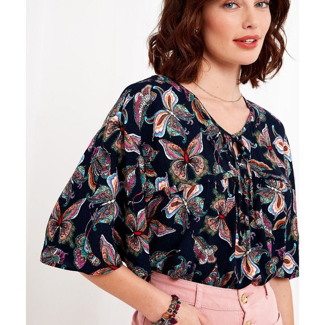 Κοντομάνικη μπλούζα με μοτίβο πεταλούδες