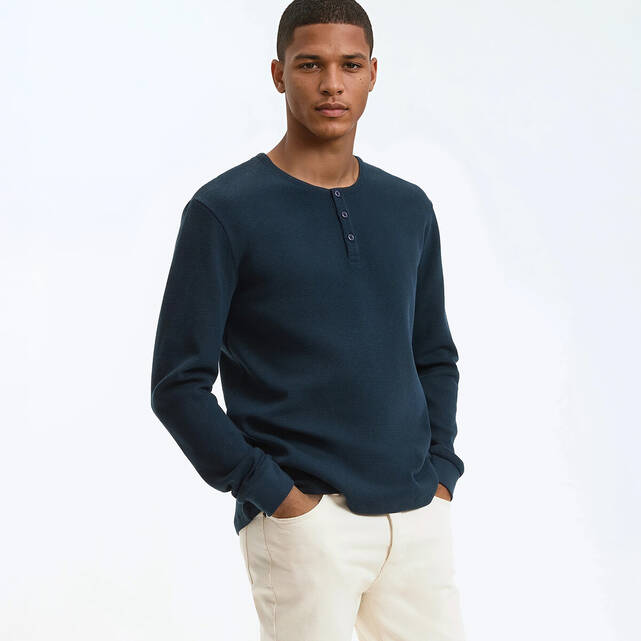 Μακρυμάνικο T-shirt με λαιμόκοψη Henley