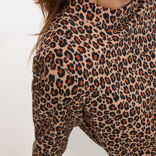 Μακρύ φόρεμα ίσιο με animal print