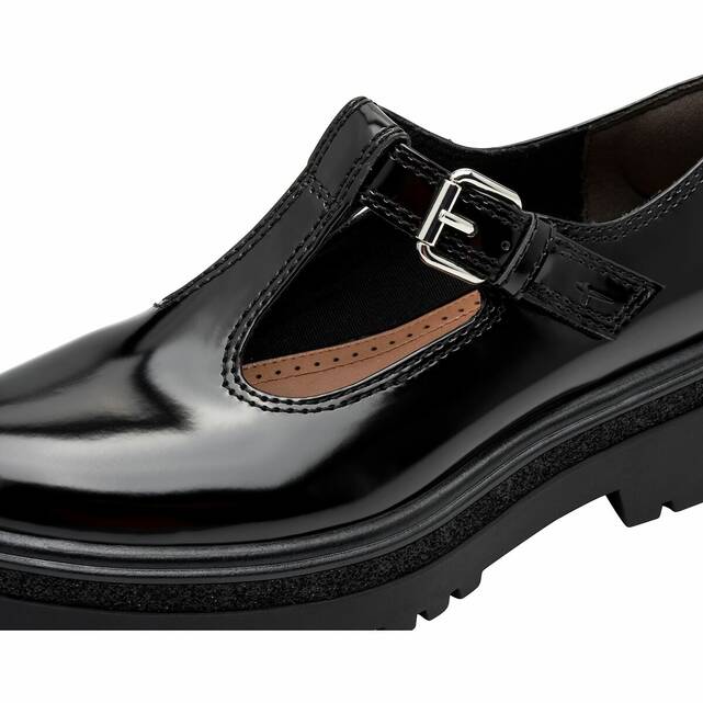 Brogues με λουράκι