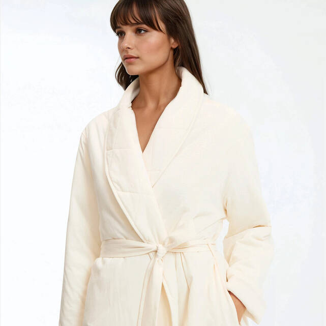Ρόμπα με επένδυση από ζέρσεϊ, με γιακά σάλι