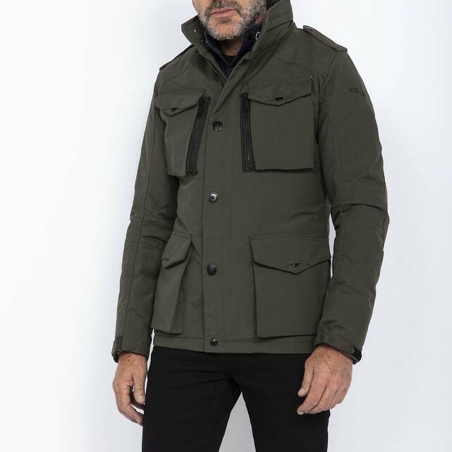 Jacket με ψηλή λαιμόκοψη