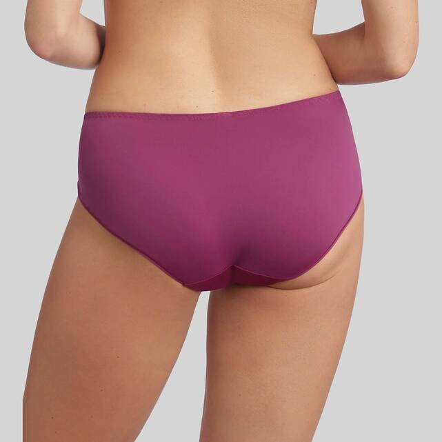 Μίντι σλιπ, Essential Elegance Broderie