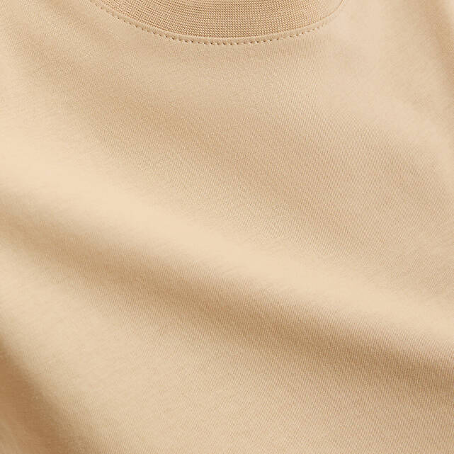 Κοντομάνικο T-shirt με στρογγυλή λαιμόκοψη