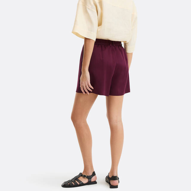 Σορτς με πιέτες από TENCEL™