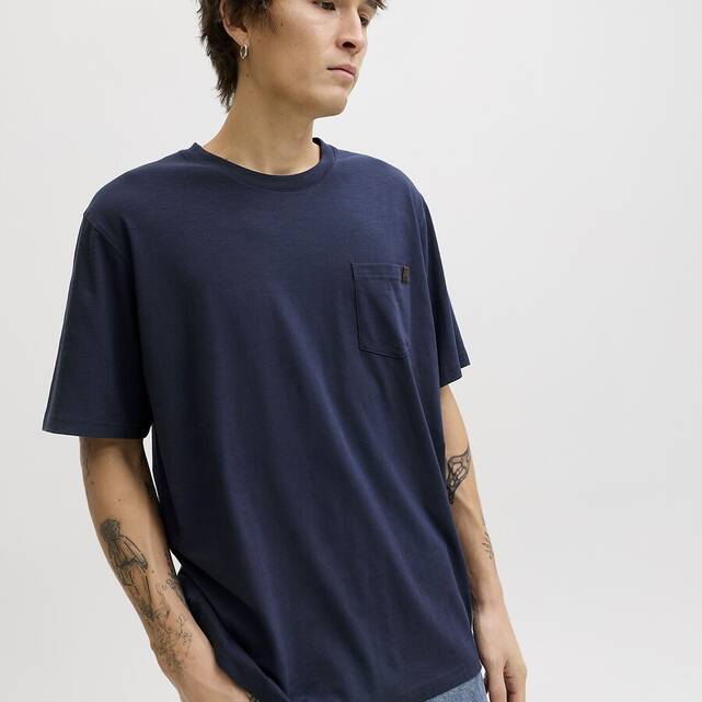 Κοντομάνικο t-shirt σε χαλαρή γραμμή