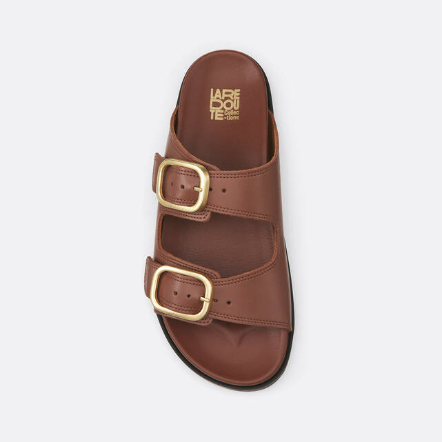 Δερμάτινα mules με διπλό λουράκι