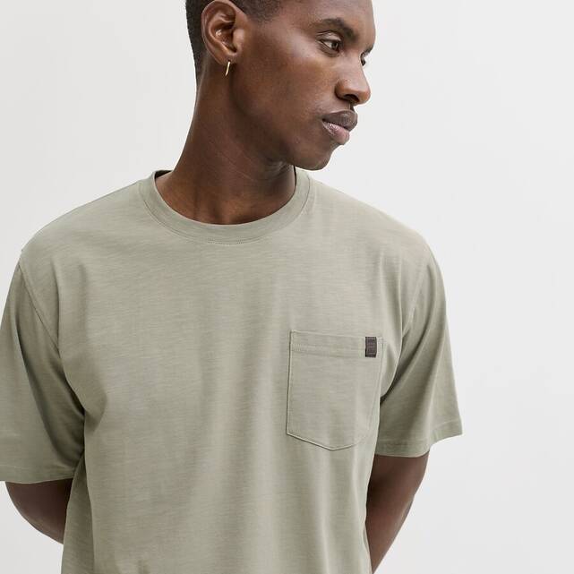 Κοντομάνικο t-shirt σε χαλαρή γραμμή