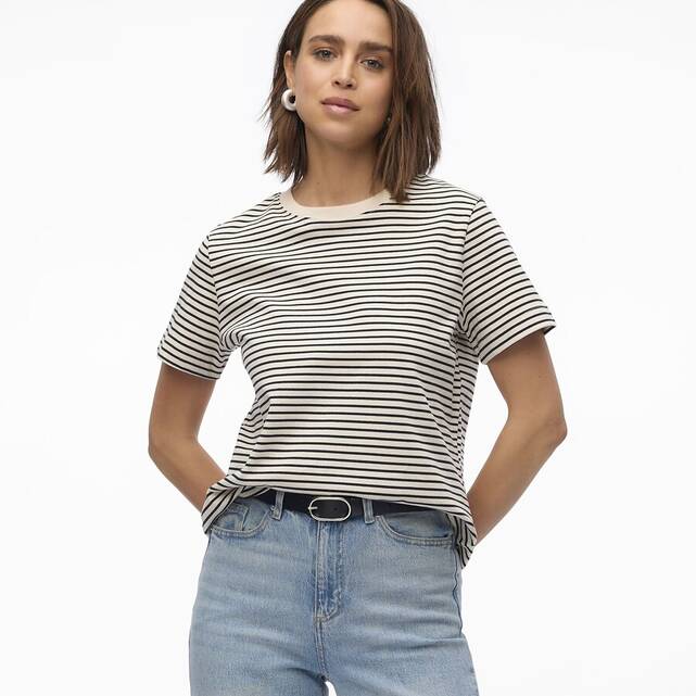 Ριγέ t-shirt με στρογγυλή λαιμόκοψη και κοντά μανίκια