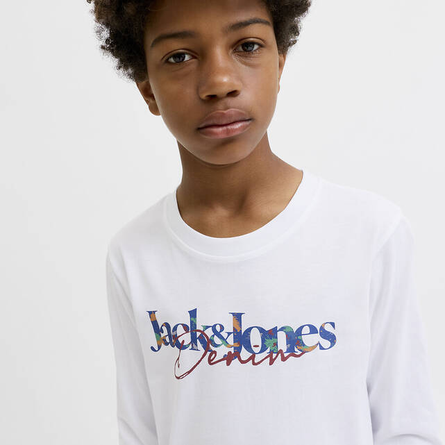 T-shirt με μακριά μανίκια