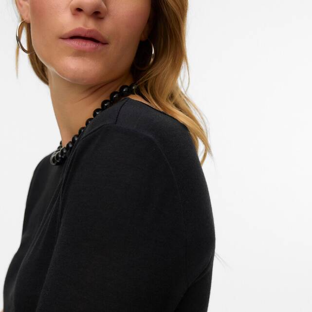 T-shirt με στρογγυλή λαιμόκοψη και μακριά μανίκια