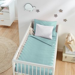 Celadon blue